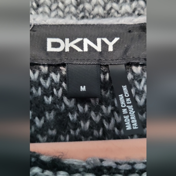 Euc DKNY zebra print mock neck heavy  knit sweater size M - Picture 5 of 12